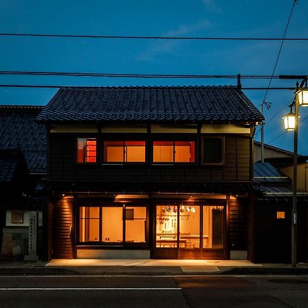 Teramachiya Wind Bell Temple Guest House Kanazawa Exterior photo